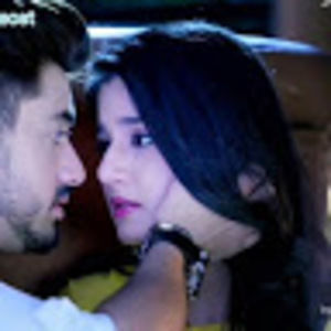 Meet your Posher, Adiza